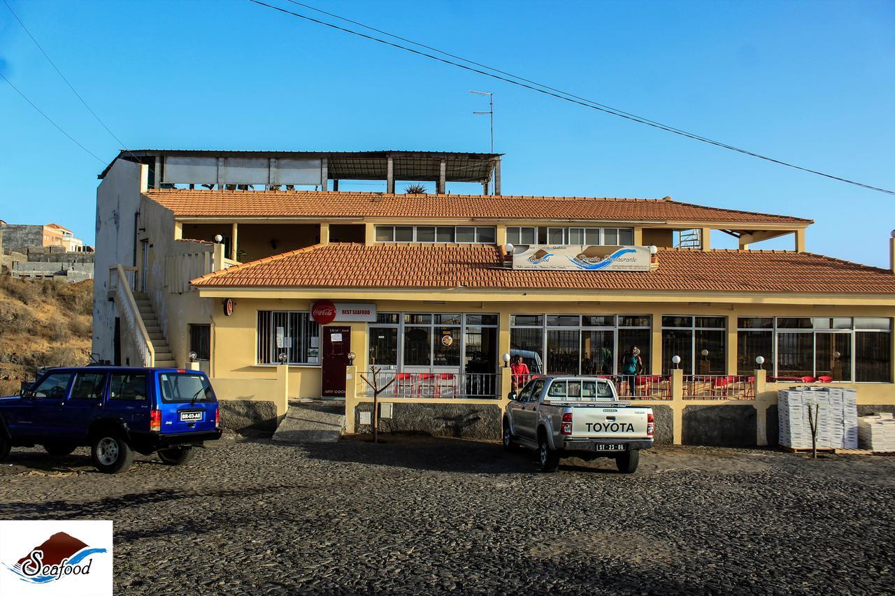 Ocean View & Restaurante Seafood São Filipe