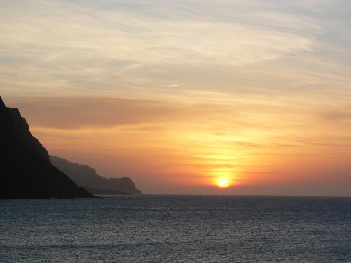 Ocean View & Restaurante Seafood Hotel